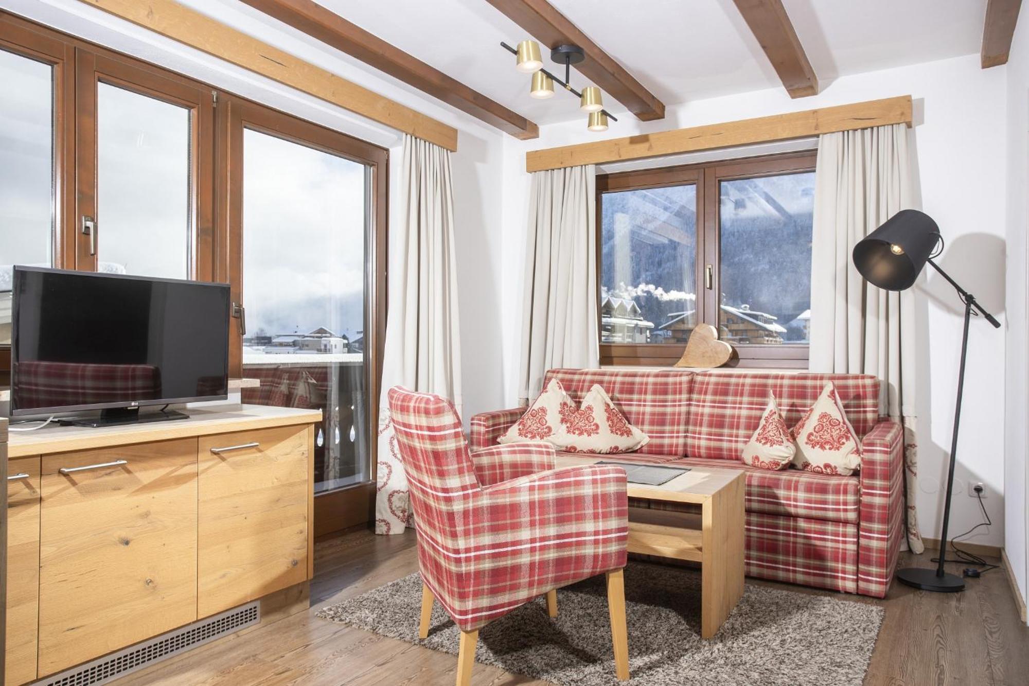 Alpenherz Ferienwohnungen Pertisau Exterior photo